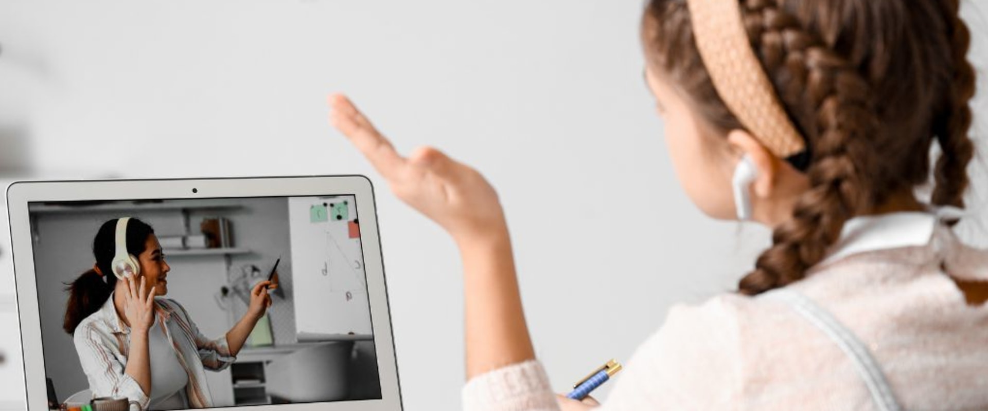 The Benefits of Online Tutoring: A Comprehensive Overview